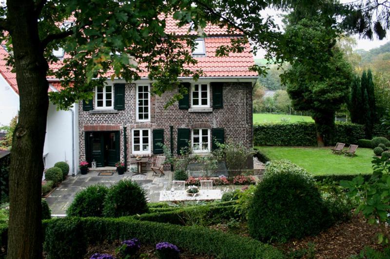 Der Borner Hof 拉廷根 外观 照片